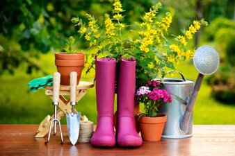 GARDENER EQUIPMENT